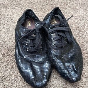 TOMS  Women’s Black Sequin Cordones Lace Up Flat Shoes Size 9